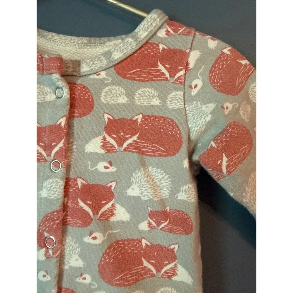 Winter Water Factory Fox Hedgehog Organic Cotton Romper 6M Gray Red Snap Up